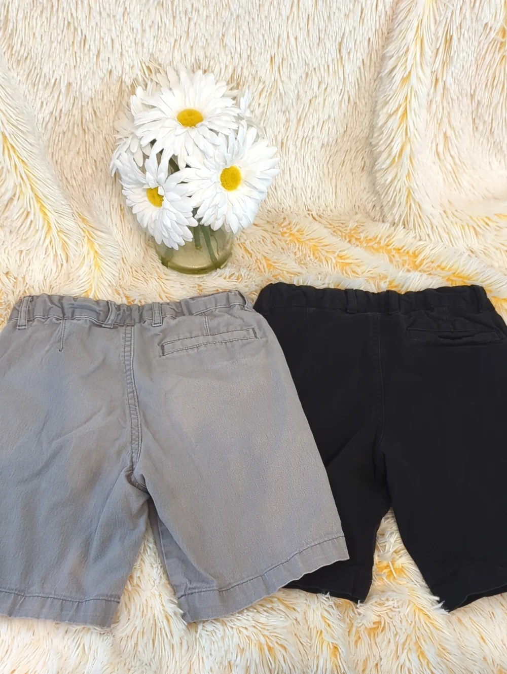 🩶🩳 Boys Old Navy Slim Shorts - Gray and Black 🩳🖤